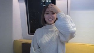 性感身材海归留学生美女与洋男友各种啪啪自拍，还在撞球桌上上演一桿进洞～